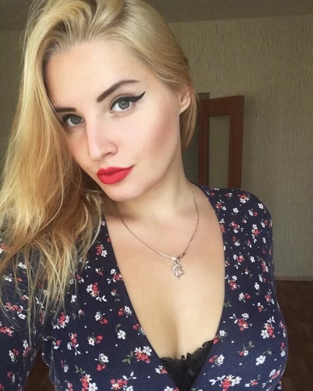 Массажистка Лиза 23 лет сделает с удовольствием массаж не профи и пригласит к себе в Восточно-Кругликовская